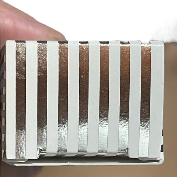 First Aid Beauty Hydrating Eye Cream With Hyaluronic Acid 0.5 Oz.  – Brand New - Picture 12 of 13